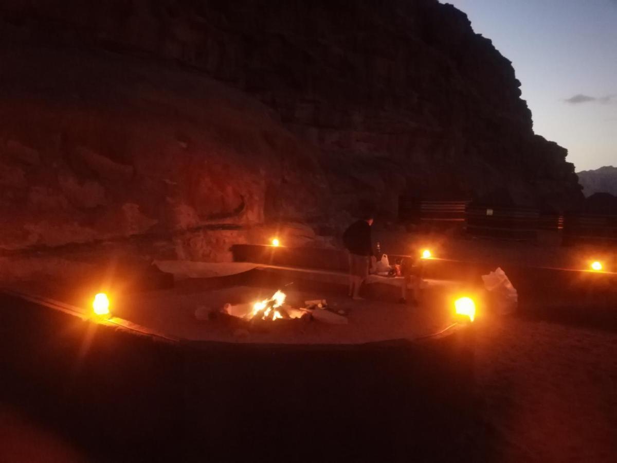 Отель Omar Ghazi Camp Вади-Рам Экстерьер фото